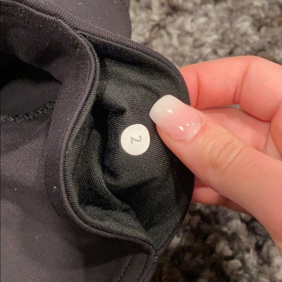 lululemon leggings - Picture 4 of 4